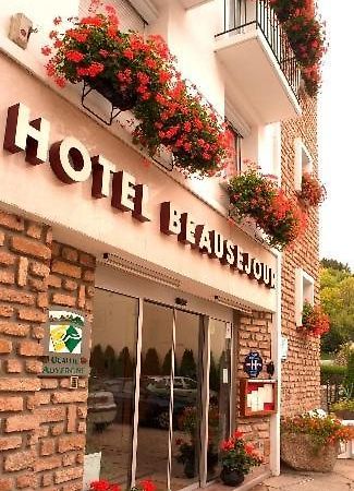 Hotel Beausejour Chaudes-Aigues Bagian luar foto